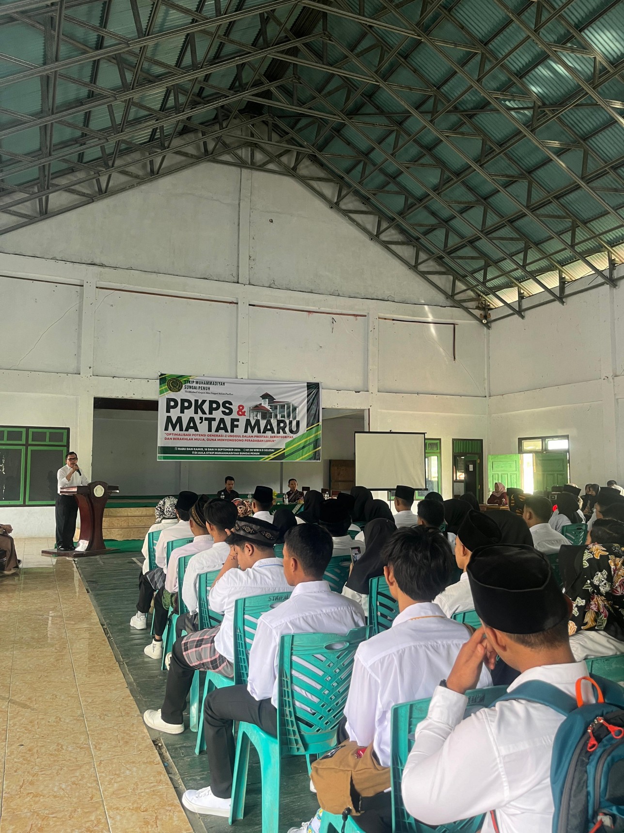 Walikota Sungai Penuh Drs. AHMADI ZUBIR, MM Sampaikan Materi Sejarah STKIP Muhammadiyah pada Pembukaan PPKPS & MA'TAF MARU 2024