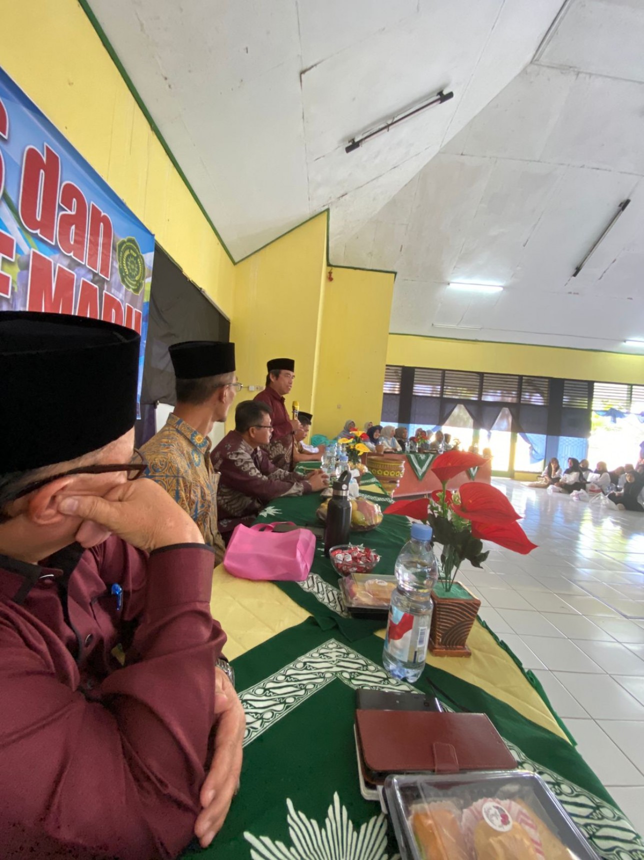 Ketua STKIP Muhammadiyah Sungai Penuh, Bapak Dr. Mahli Zainuddin Tago, M.Si., secara resmi membuka kegiatan PPKPS dan Ma’taf Mahasiswa Baru Tahun 2025.